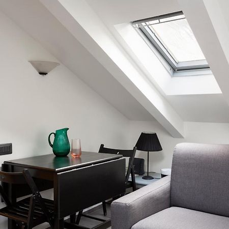 ميلان 1 Bedroom & 1 Living Room Apt - Duomo 7 المظهر الخارجي الصورة