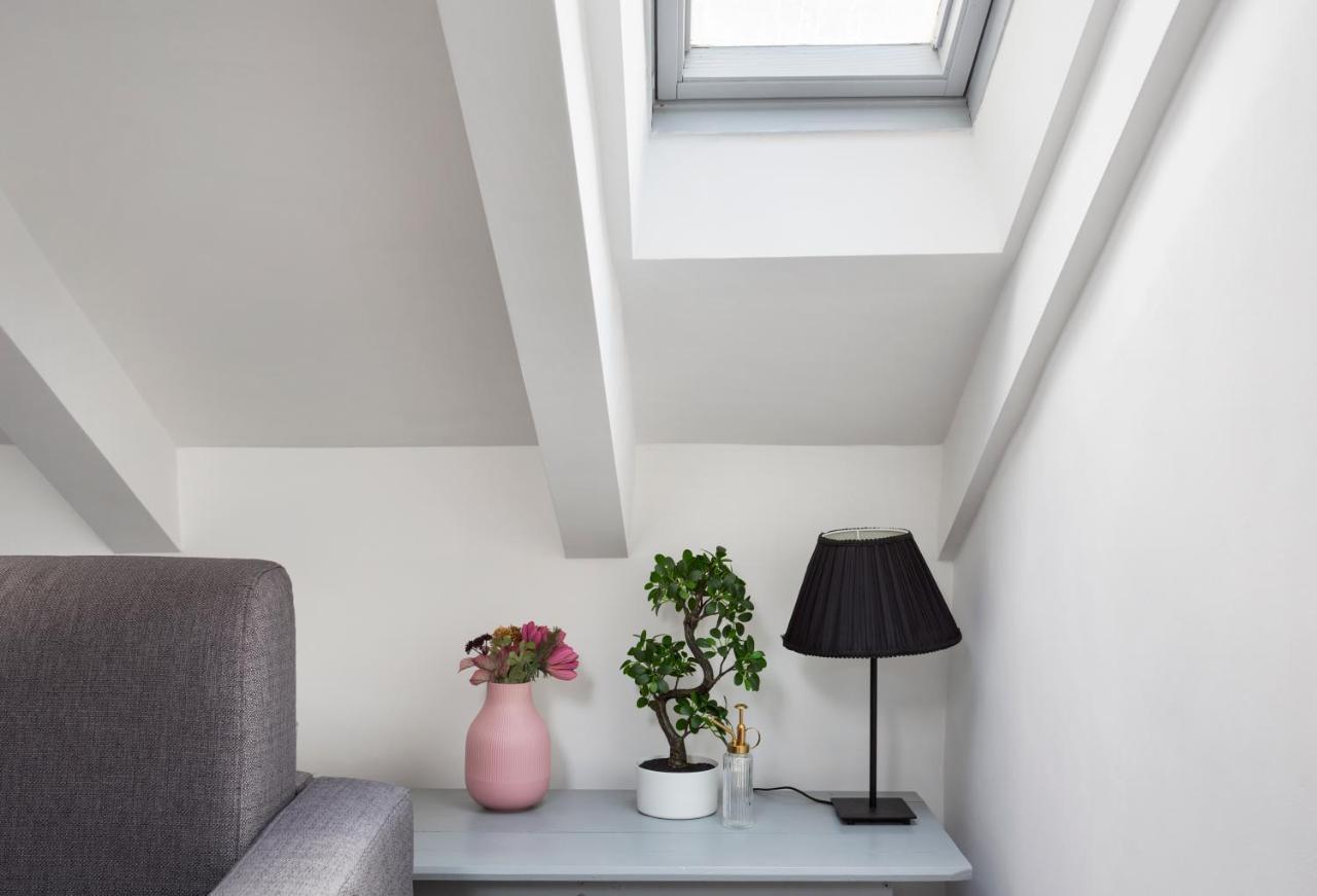 ميلان 1 Bedroom & 1 Living Room Apt - Duomo 7 المظهر الخارجي الصورة